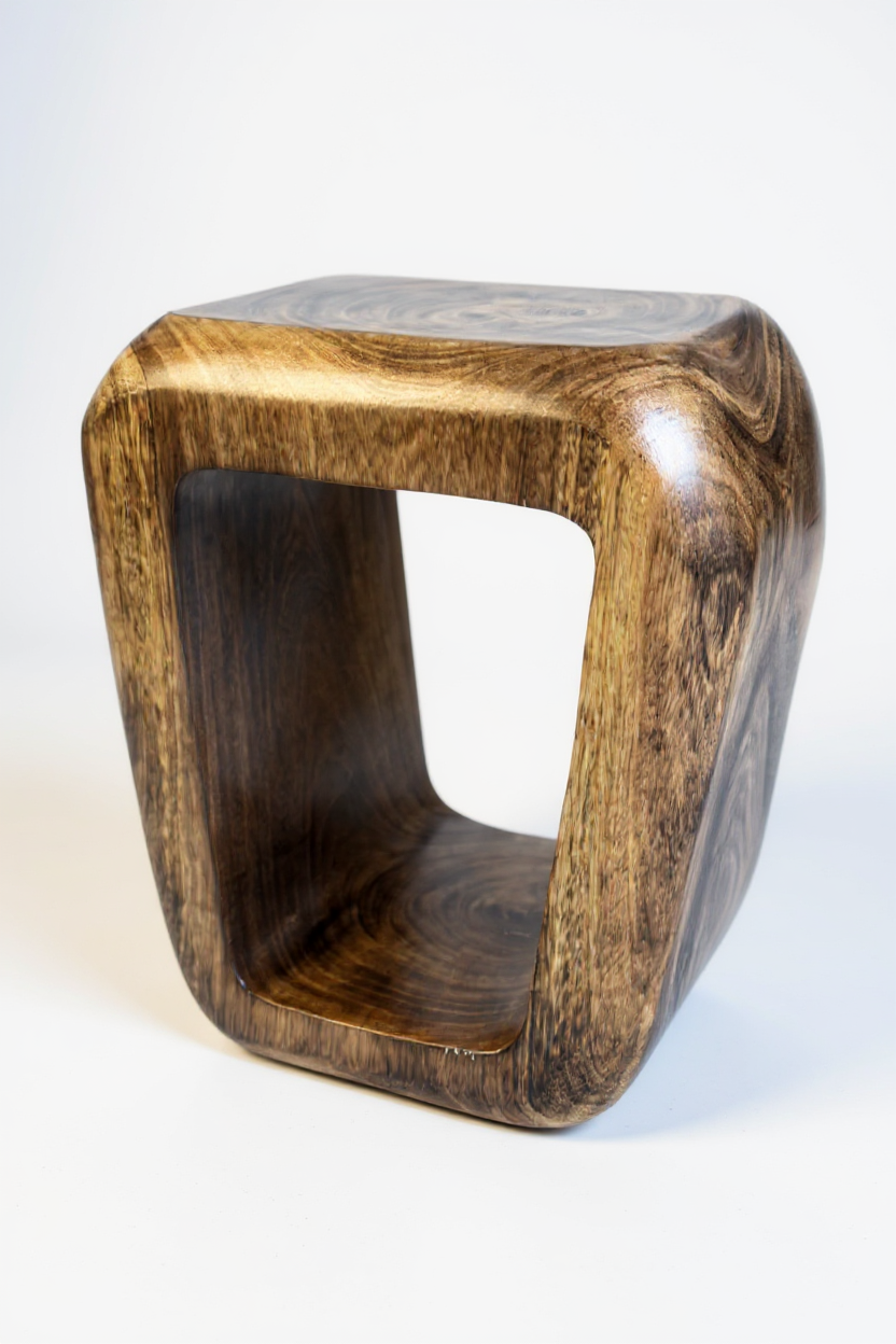 Holzhocker - Beistelltisch Couchtisch - Handgefertigter Flambierter Hocker aus massivem Suarholz