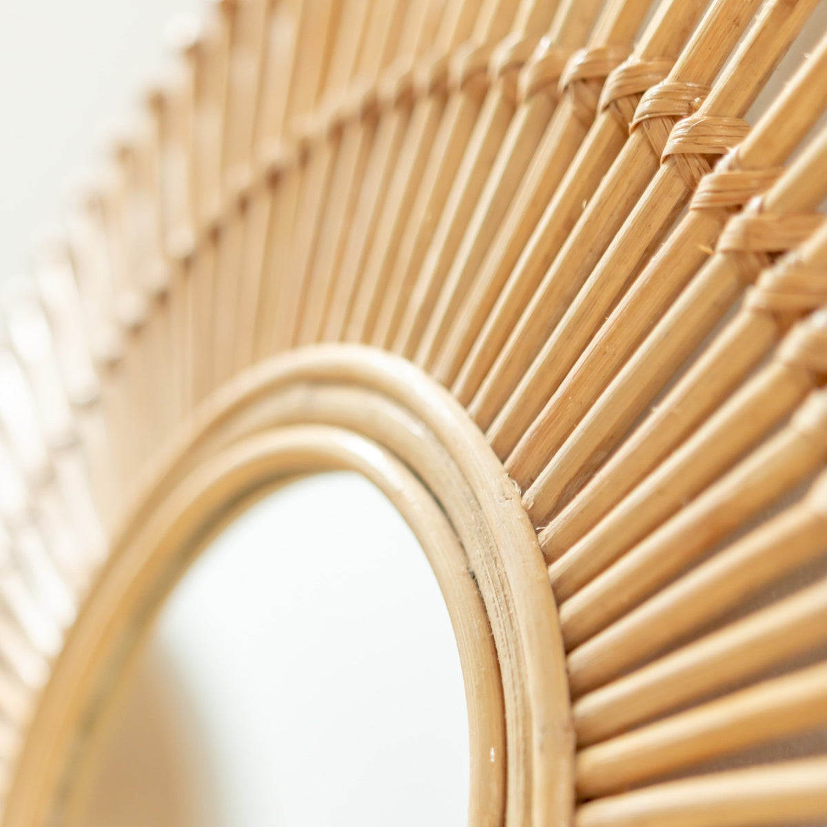 Natural Sun – Rattan Spiegel